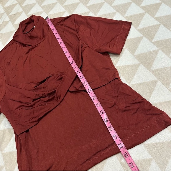 Tanya Taylor short sleeve fitted turtleneck top rust twist front - Picture 3 of 5